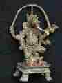 Ganesh brandissant une serpent