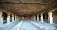 Vue densemble de la grotte bouddhique n5, vihara