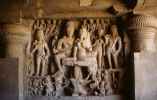 Ravana soulevant le Mont Kailash, grotte 29
