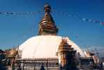 L'ensemble du stupa vu du sud