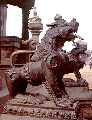 Dragon de bronze devant le Palais Royal, Durbar Square
