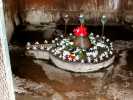 Shiva Lingam et Yoni, dans le sanctuaire